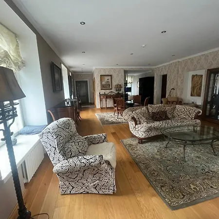 Old Town Spacious 112m2 And Quiet Luxury 公寓 塔林